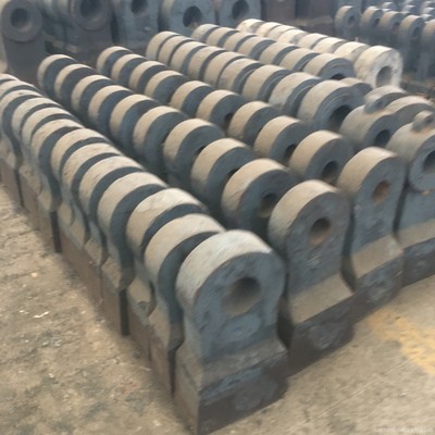 立軸破碎機錘頭 潤鑫 合金立軸破碎機錘頭 立軸破碎機配件 生產廠家